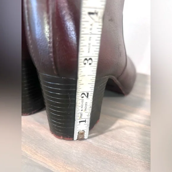 Womens Reddish Brown W Beige Fuzzy Faux Fur Heeled Booties Boots Size 8 - Picture 15 of 16